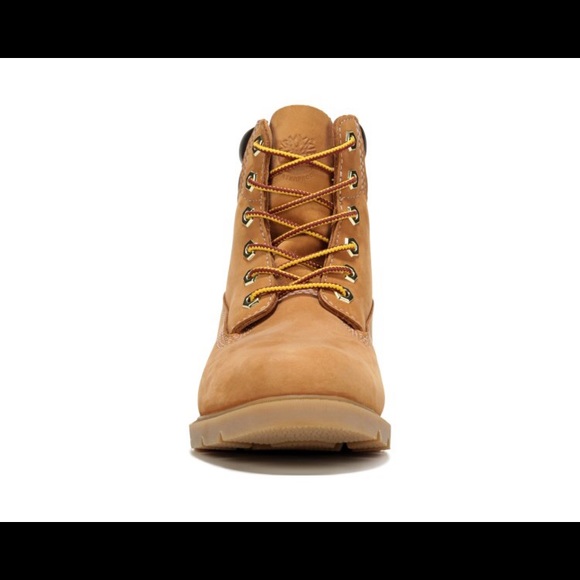 Women’s Timberlands Size 8 - Picture 3 of 4